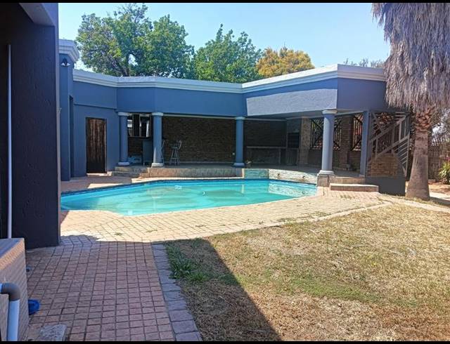 3 BEDROOM HOUSE FOR SALE IN SUNWARD PARK